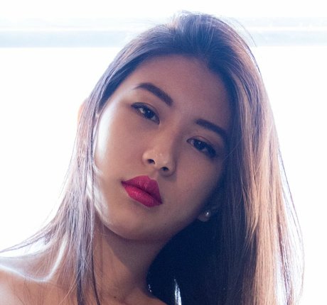 Fionaylin art pornstar photo