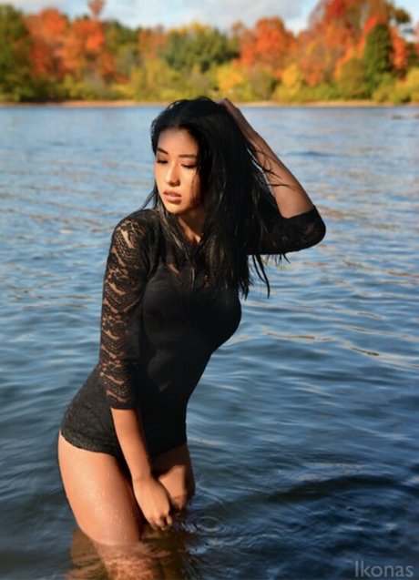 Fionaylin naked star galleries