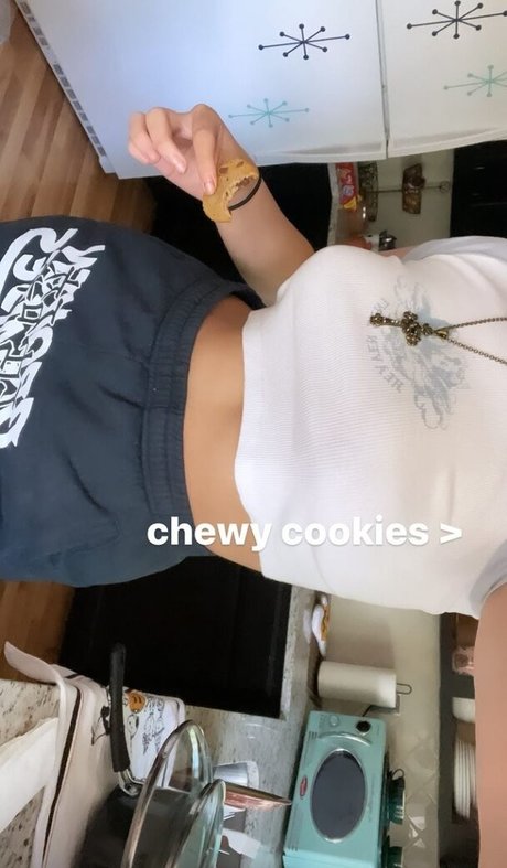 Chxrrychick model hd photo