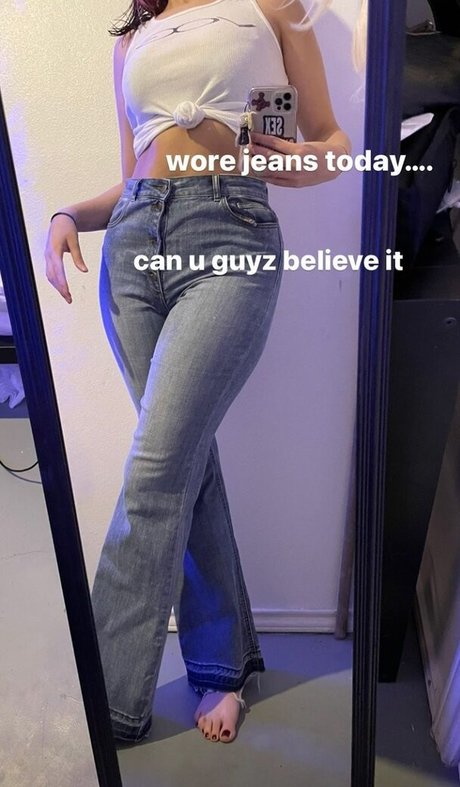 Chxrrychick adult model images