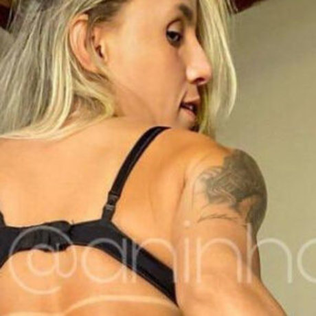 Aninha Maxi Bronze star pretty pics