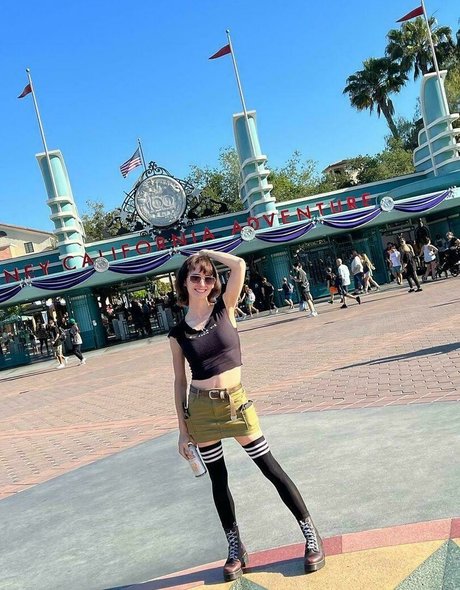 LeeLoo_ hd model picture