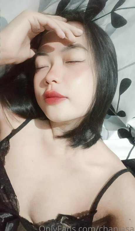 chaniasa nude model pics