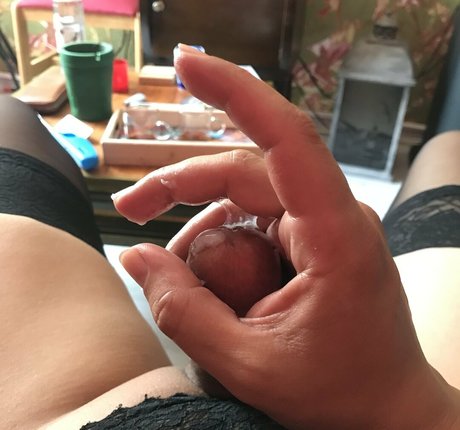 shemaleturkey naked star image