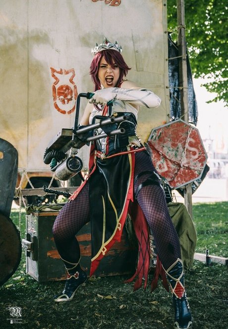 Anya Ichios sex actress img