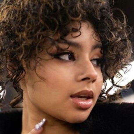 Jinxluvfil erotic model images