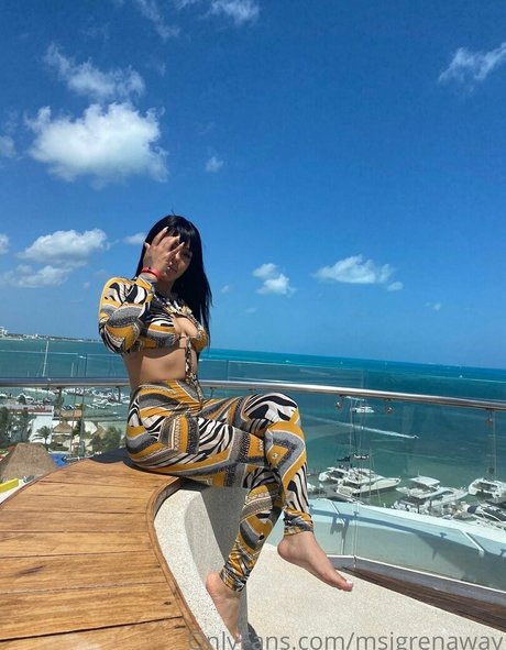 Jasmine Grenaway sexy star galleries