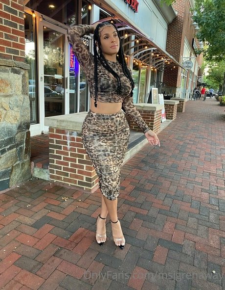 Jasmine Grenaway best model pics