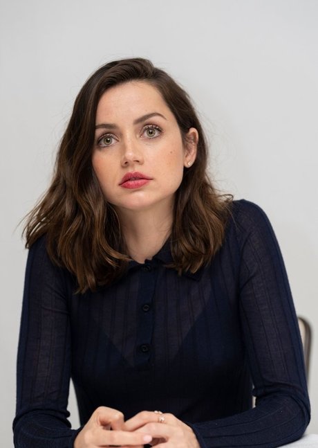 Ana De Armas xxx pornstar gallery