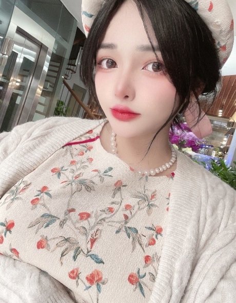 MiMi Chan pornstar sexy galleries