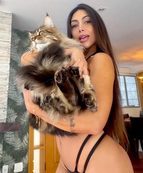 Biadavitoria nude actress images