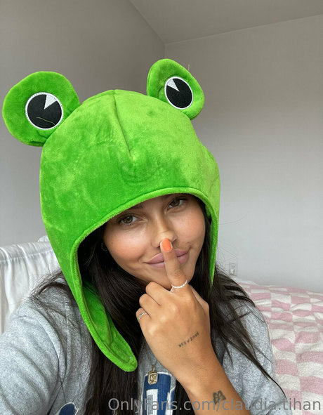 amateur redhead onlyfans beautiful naked picture