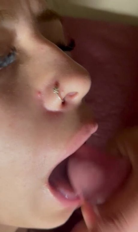 Larissa Escobar pretty model pic