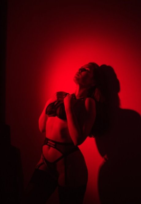 busty mom onlyfans beautiful xxx pictures