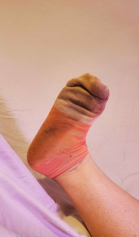 missfeetstink pornographic model photo