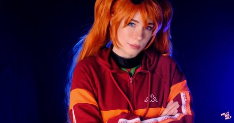 MollyRedWolf model naked galleries