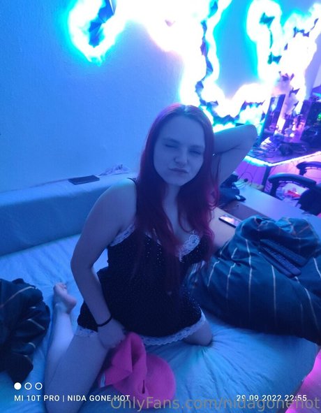 nidagonehot pornstar nude archive