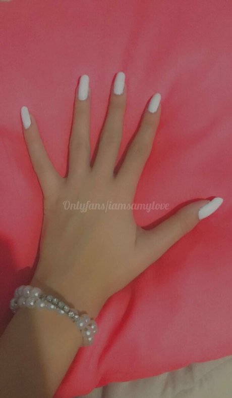 iamsamylove1 naked model picture