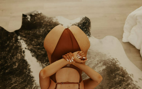 playmatesasha exclusive actress pics