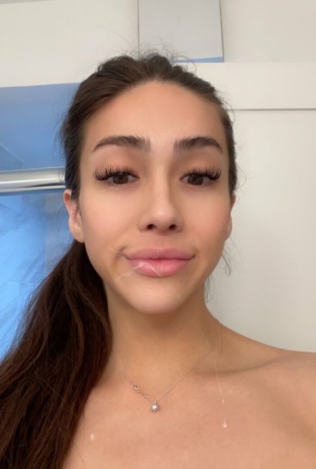 tiny tits onlyfans top photo