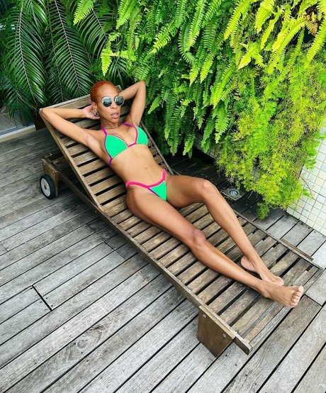 Karol Conka adult star picture