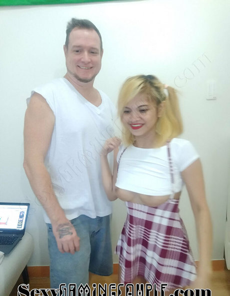 sexygamingcouple star adult picture
