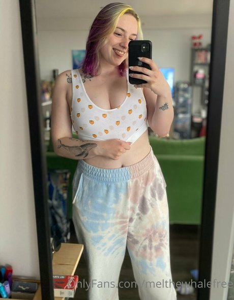 melthewhalefree star top gallery