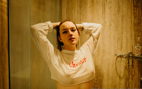 melthewhalefree model exclusive images