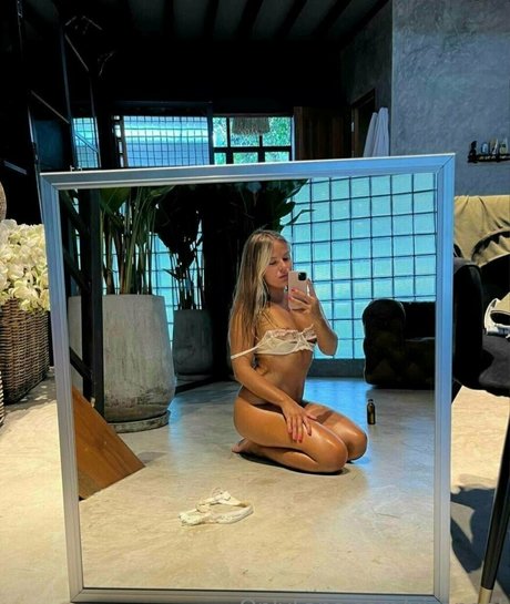 vi angel best actress photo