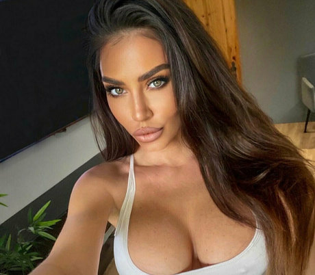 big tits curvy onlyfans sexy naked gallery