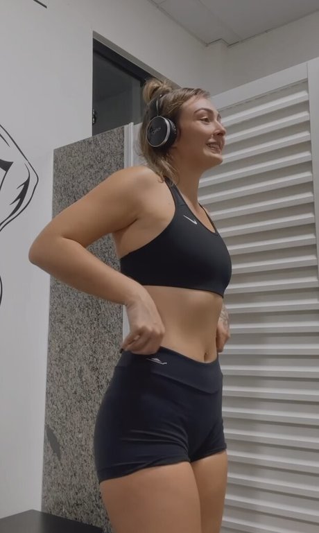 Gabi Gagliassi hd star photos