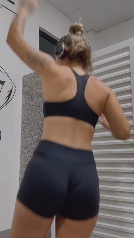 Gabi Gagliassi pretty actress photos