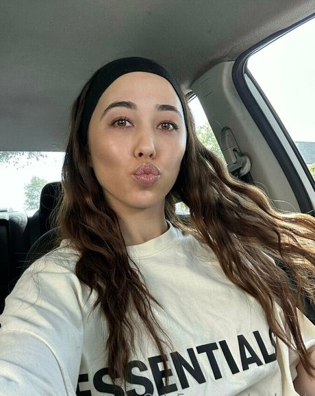 Audrey Li star erotic picture