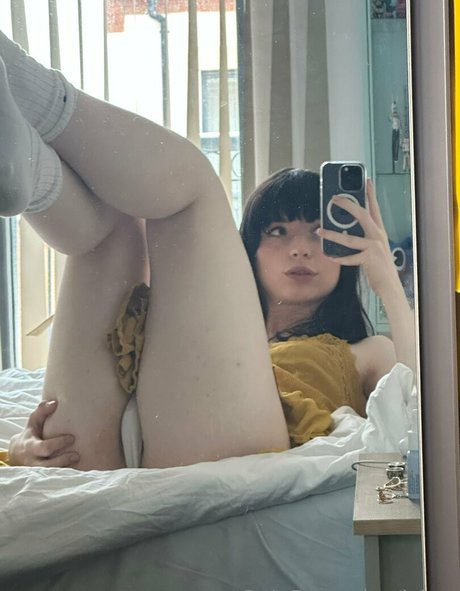 ickyy model pretty img