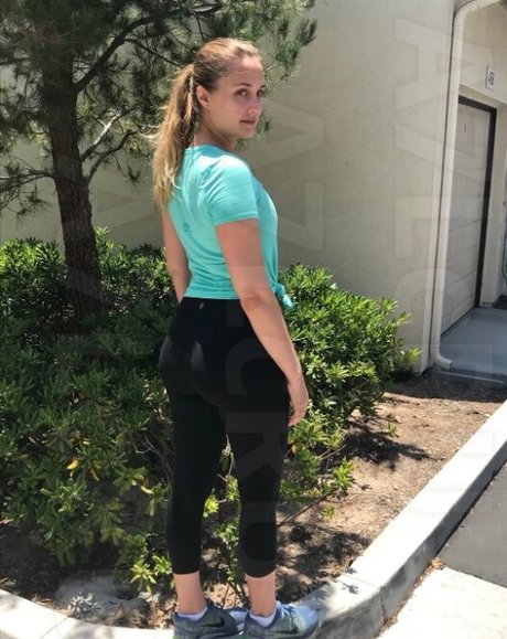 Naomi Kyle top actress images