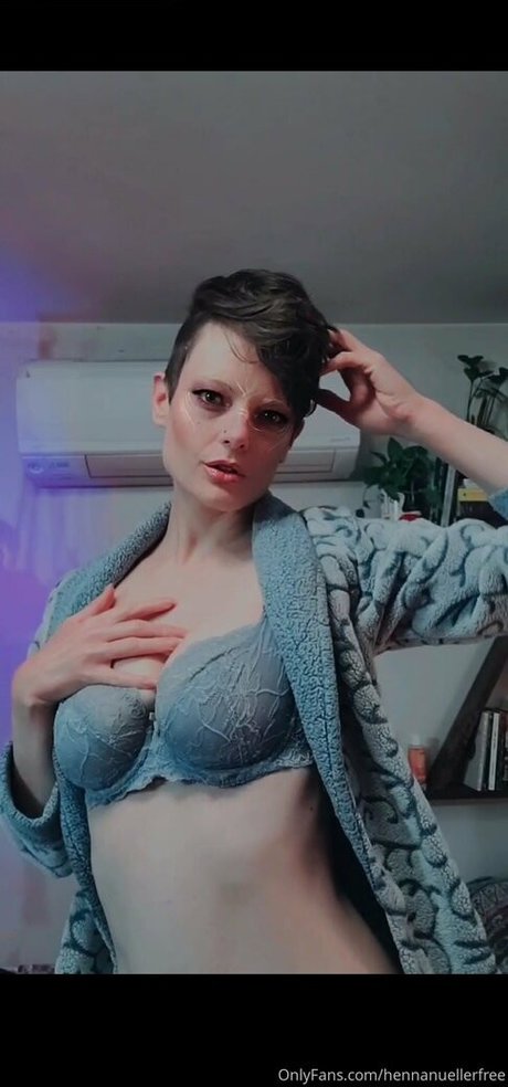 college student onlyfans beautiful pic