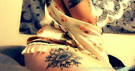 sunflowerbabe2297 star naked image