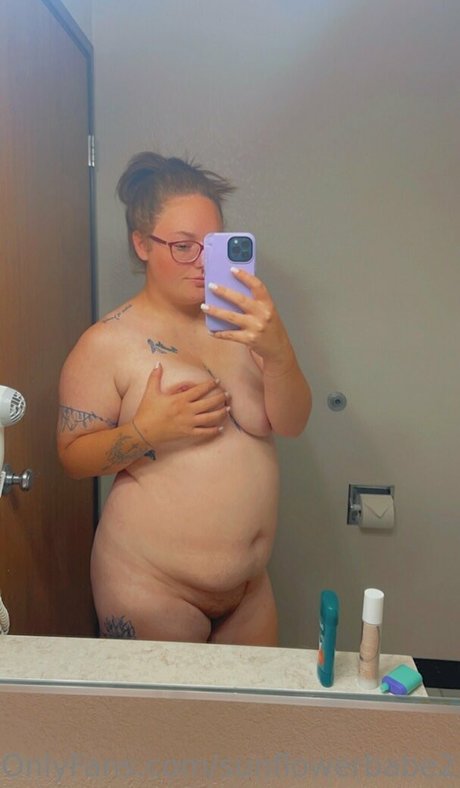 sunflowerbabe2297 star hot photos