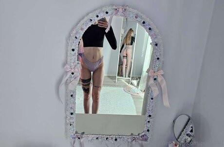 Pupuliini nice model photos