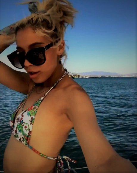 white bbw onlyfans sexy images