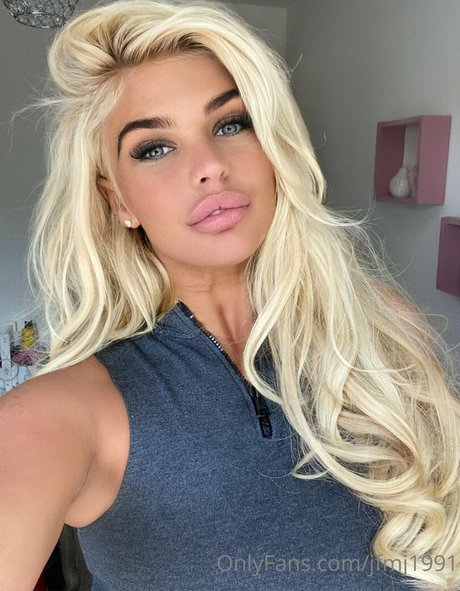 Jessica Jensen star sexy images