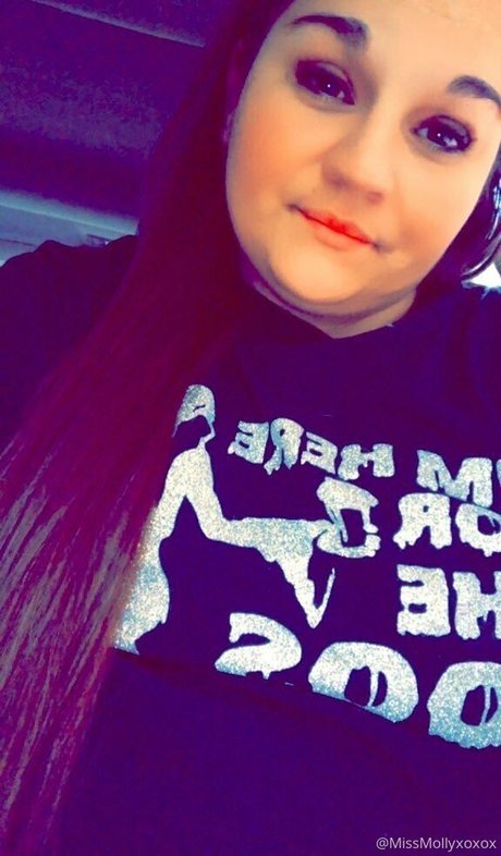 begformolly nudes star archive