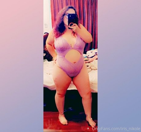 iris nikole perfect actress picture