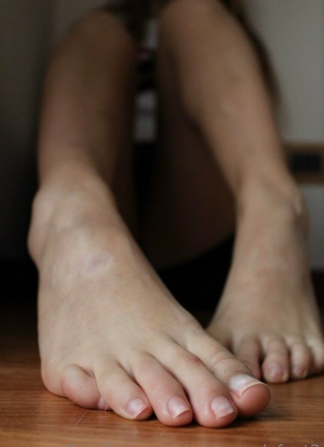 misscandyfeet2 sexy model archive