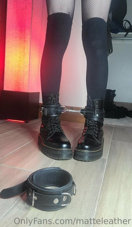 matteleather pornstar pretty photo