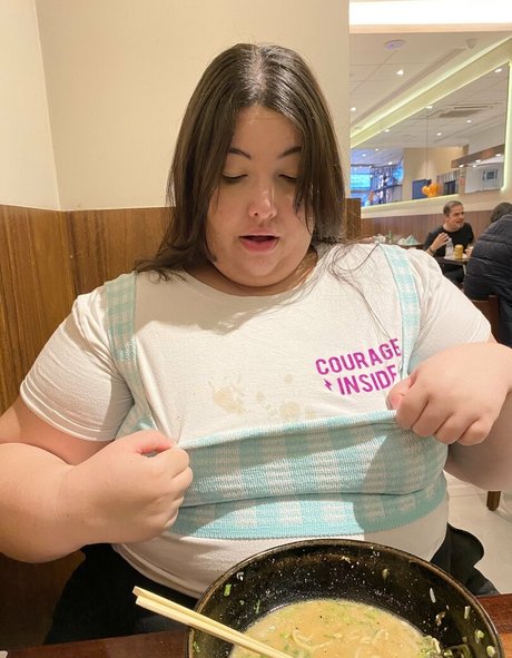 empressanna pretty pornstar pics