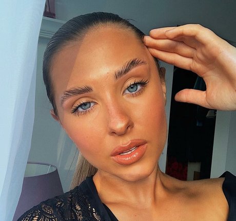 big tits milf onlyfans nude pic