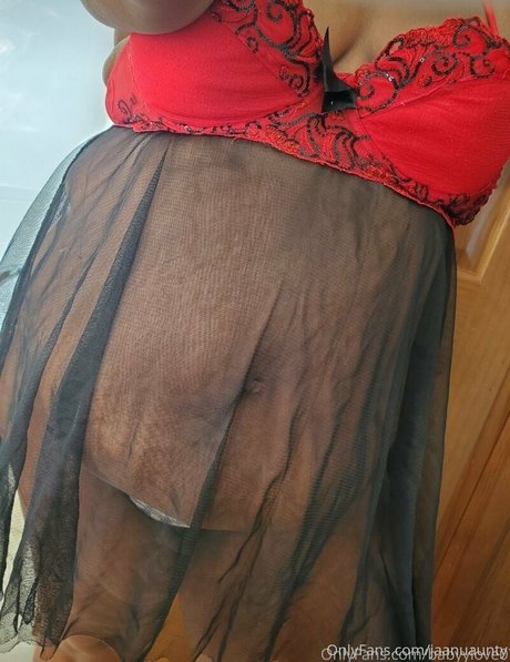 jaanuaunty star adult photos