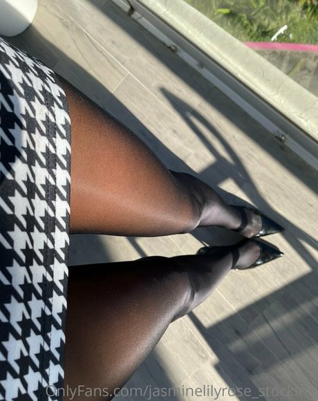 jasminelilyrose stocking model erotic photos