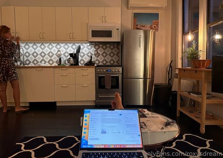 roxysdream hot model gallery